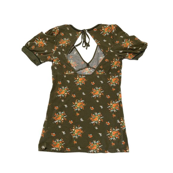 FREE PEOPLE FLORAL PRINT OPEN BACK SHORT SLEEVE GREEN v neck TOP SZ SMALL | T1 - Picture 5 of 6